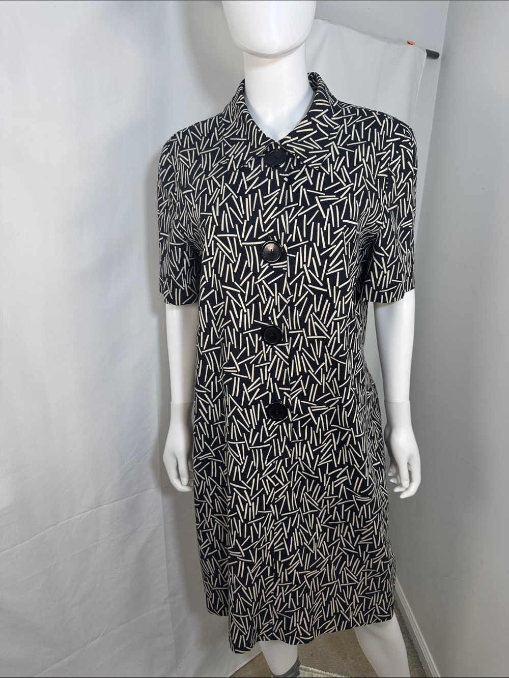 Vintage Rodier Paris Graphic Print Shirt Dress Size 6 Mod Abstract Shift Midi